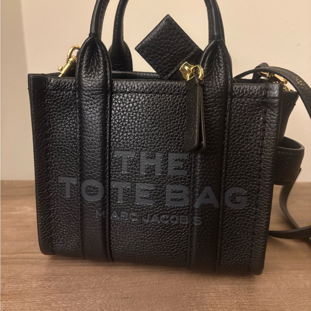 Marc Jacobs Black Pebbled Leather Mini crossbody